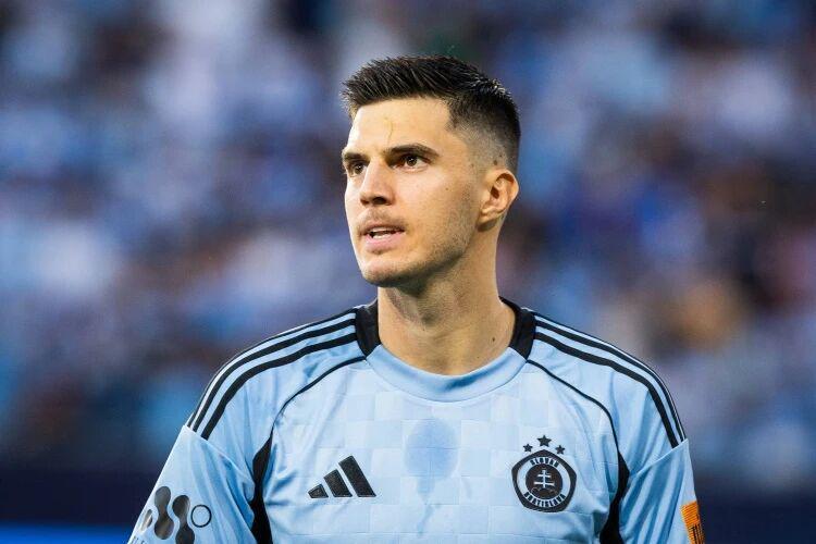 中超转会动态:罗马诺确认托利奇加盟浙江队,国安新援与球队会合